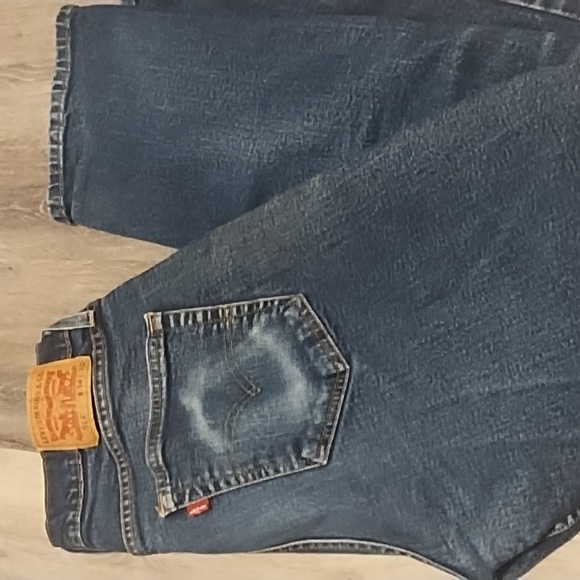 Men's Levi's waist 34 length 30 dark blue with faded center - Picture 6 of 6